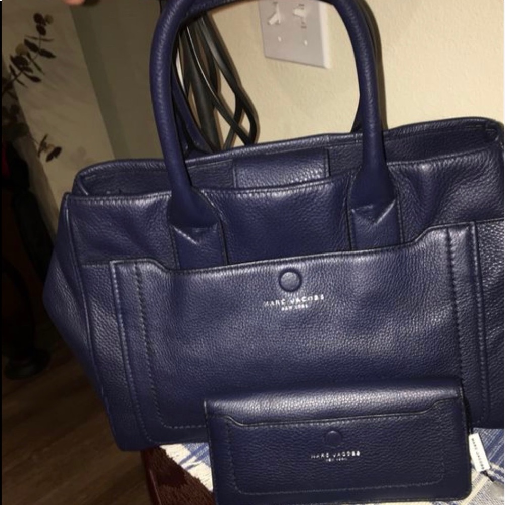 Marc Jacobs navy leather